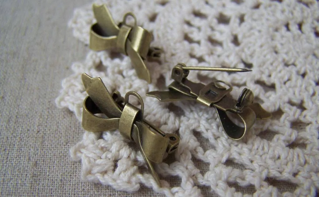 10 pcs Antique Bronze Bow Safety Pin Brooch 17x28mm A4525