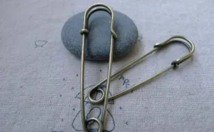 10 pcs Antique Bronze Kilt Safety Pins Broochs A7640