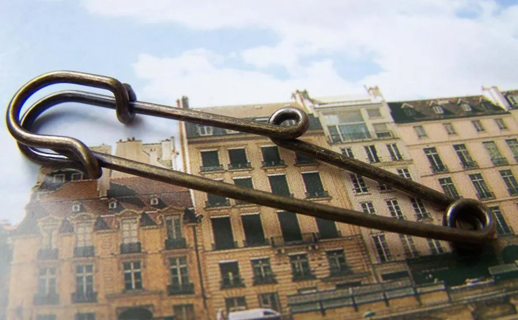 10 pcs Antique Bronze One Loop Kilt Safety Pins Brooch A3875