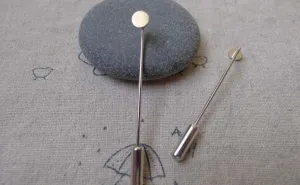 10 pcs Platinum Plated Stick Pin Clutch With 6mm Pad A7190