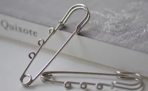 10 pcs Silvery Gray Kilt Shawl Pins 3 Loops Brooch 65mm A3382