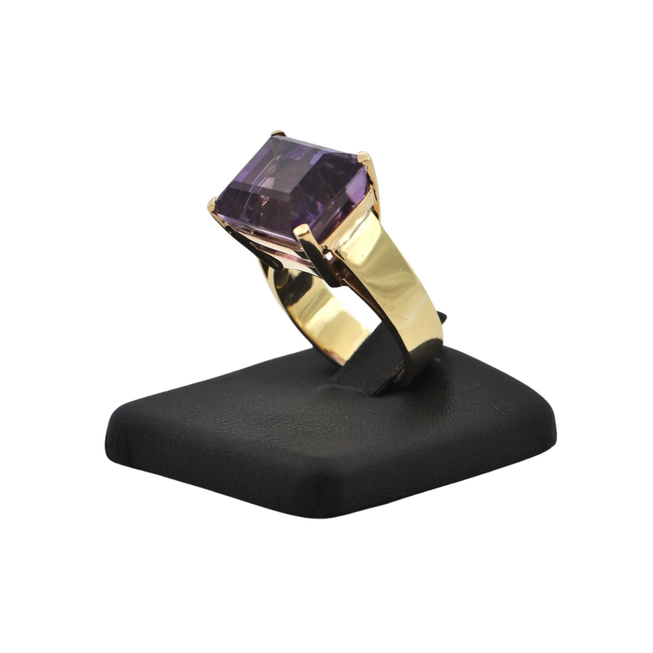 13.8CT Amethyst 18K Gold Ring