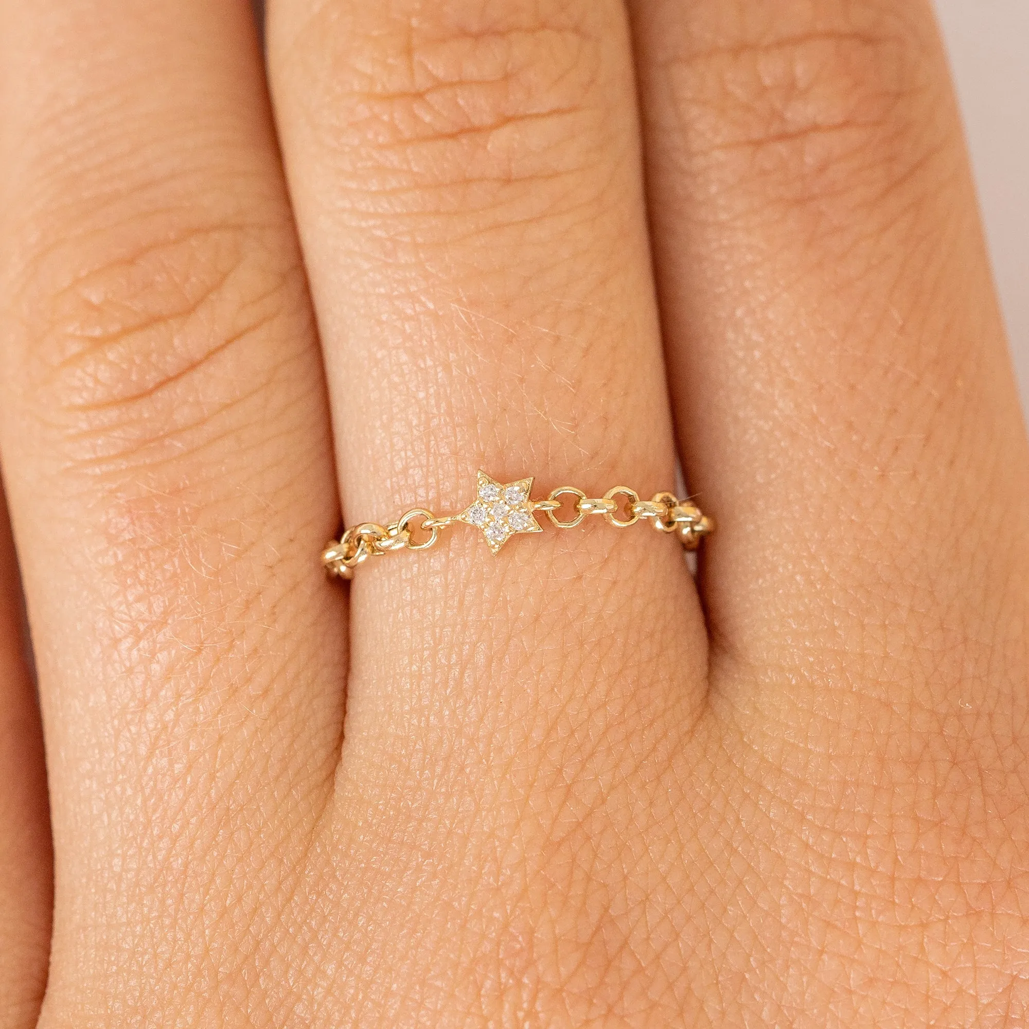 14k Diamond Star Chain Ring, Vega