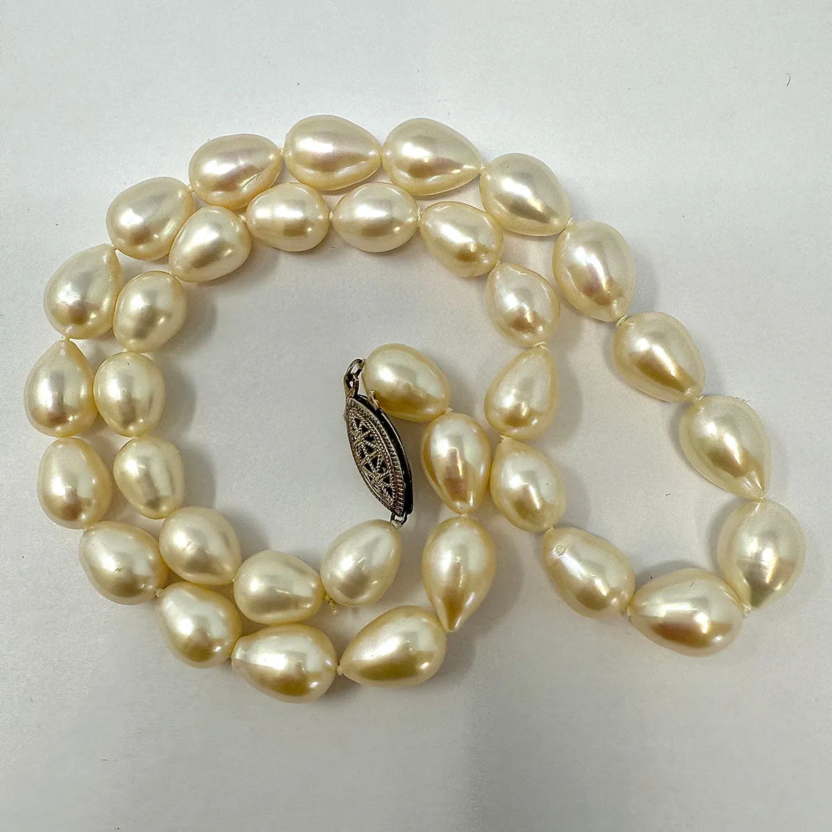 18" Freshwater Pearl Necklace with 14K White Gold Clasp