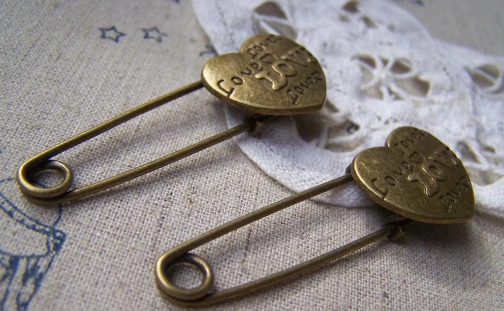 6 pcs Antique Bronze Love Heart Safety Pin Brooch Findings A2952