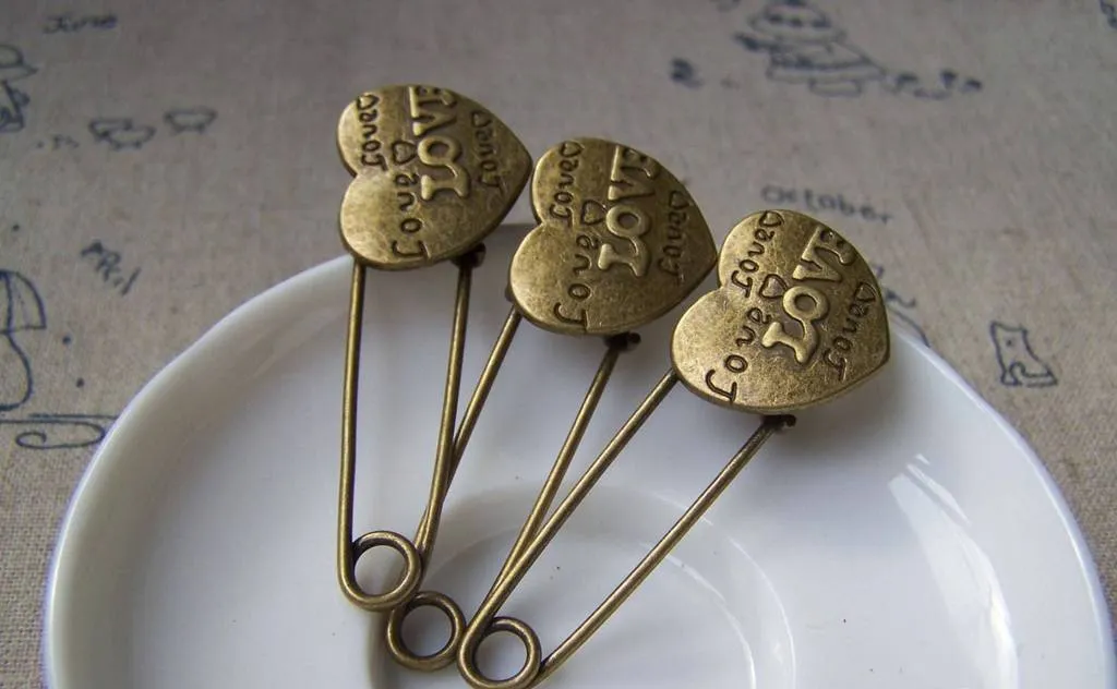 6 pcs Antique Bronze Love Heart Safety Pin Brooch Findings A2952