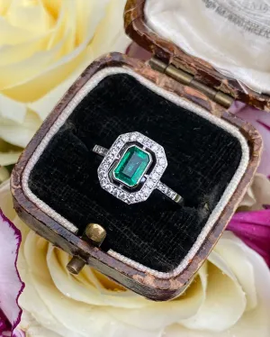 Art Deco Emerald and Diamond Platinum Ring 0.25ct   0.85ct