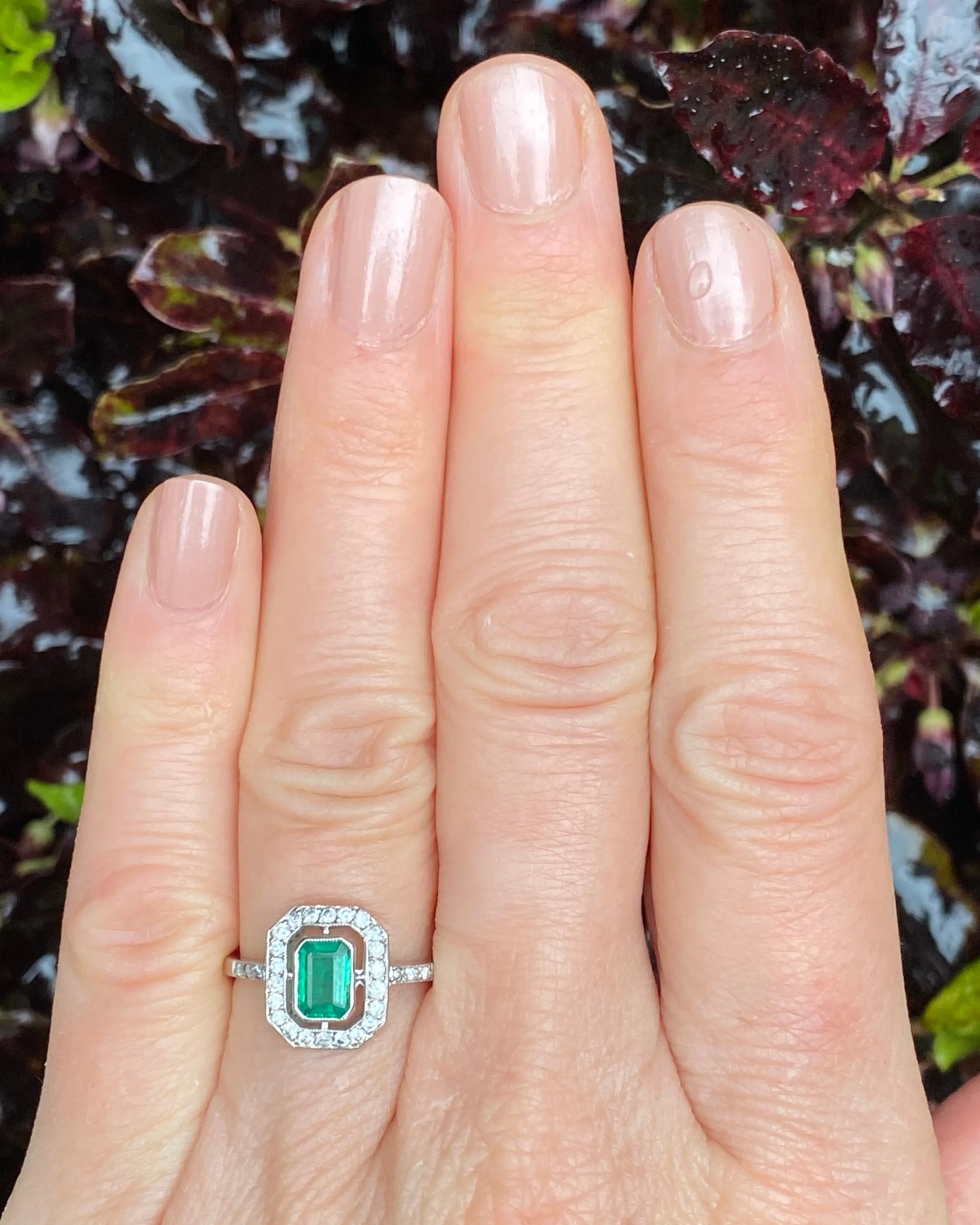 Art Deco Emerald and Diamond Platinum Ring 0.25ct   0.85ct
