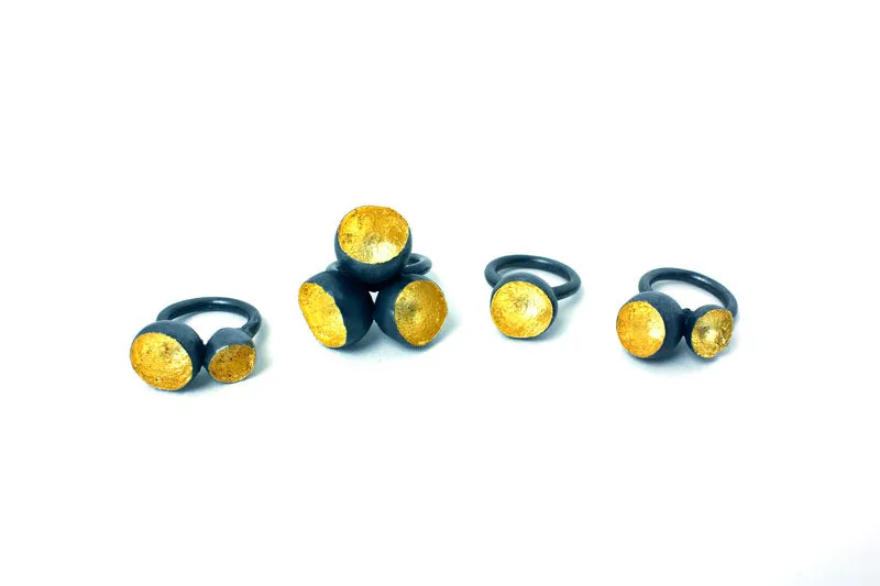 Bloom Ring with 3 blooms in sterling silver oxidized and 22ct gold leaf