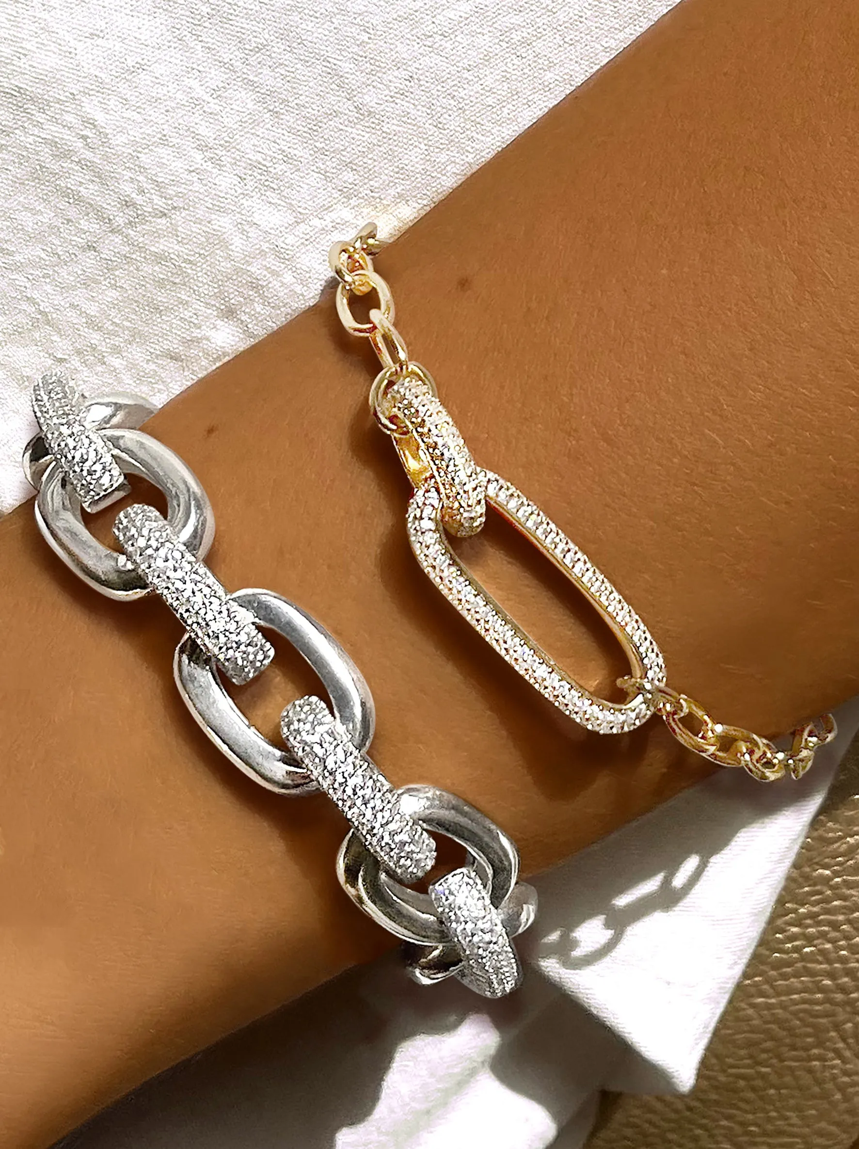 Bracelet in 925 silver gilded with 18k yellow gold assembled with white zirconium oxide