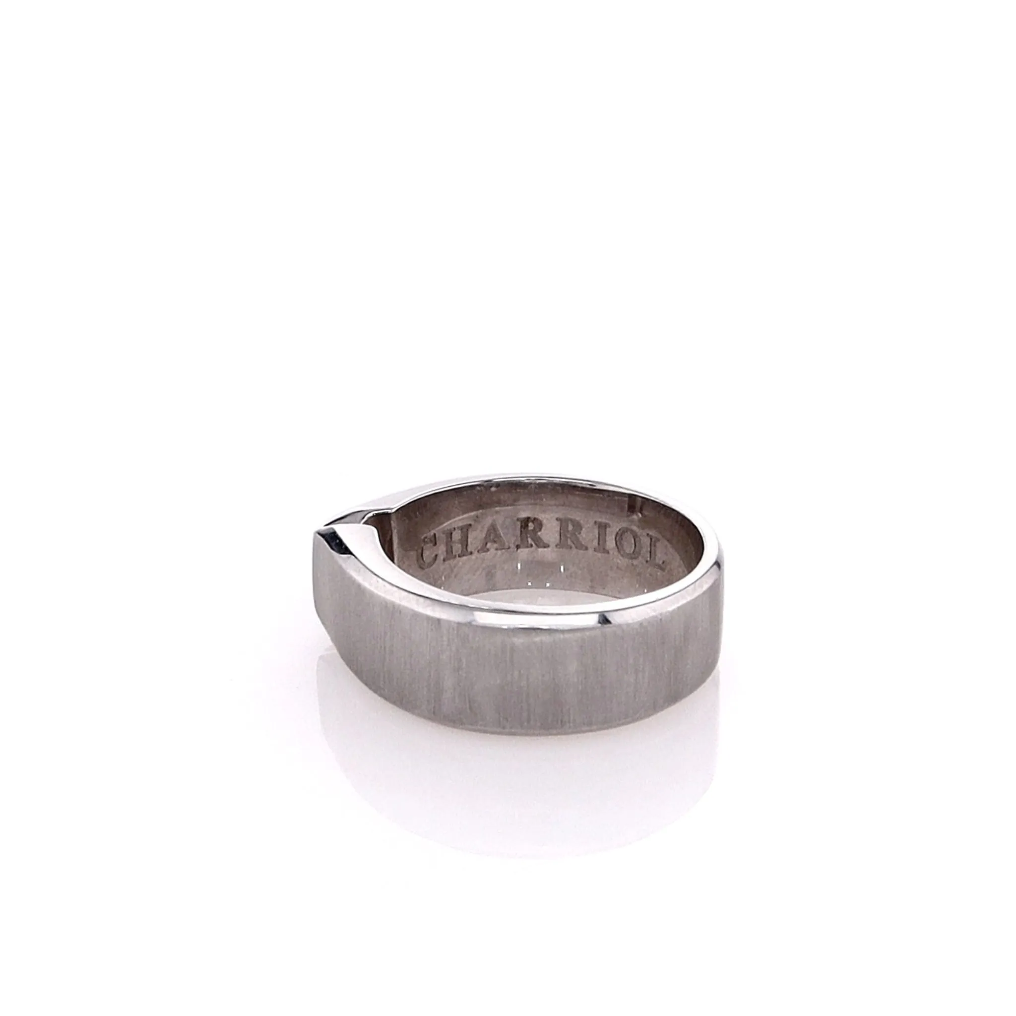 Estate Charriol 18k White Gold Brushed Design With Pinched Top Ring