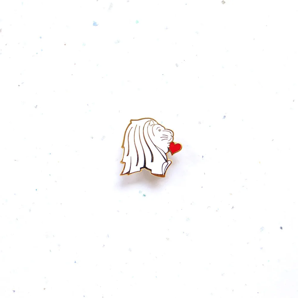 Everyday SG Pin ?C Merlion's Kiss