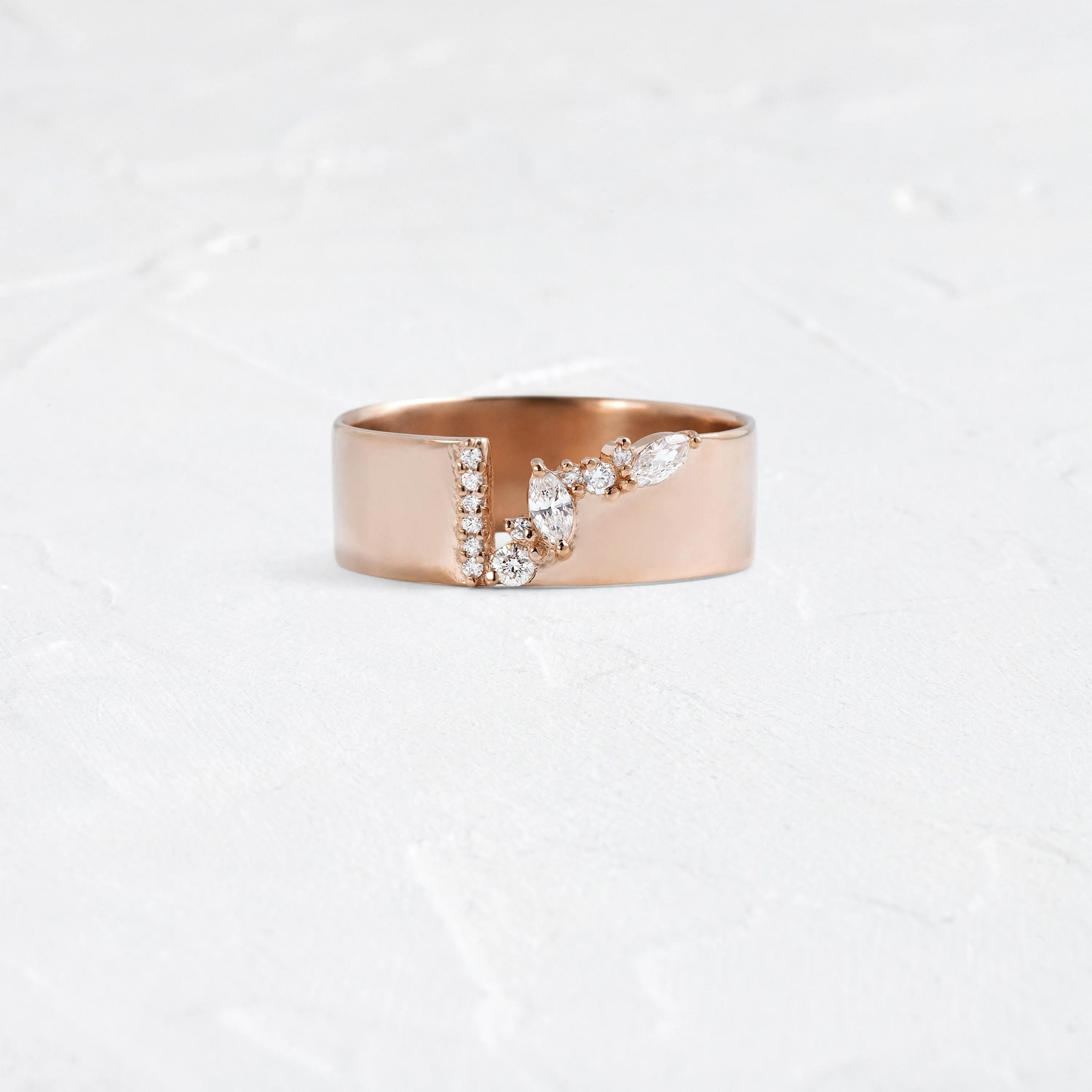 Fractured Cigar Band