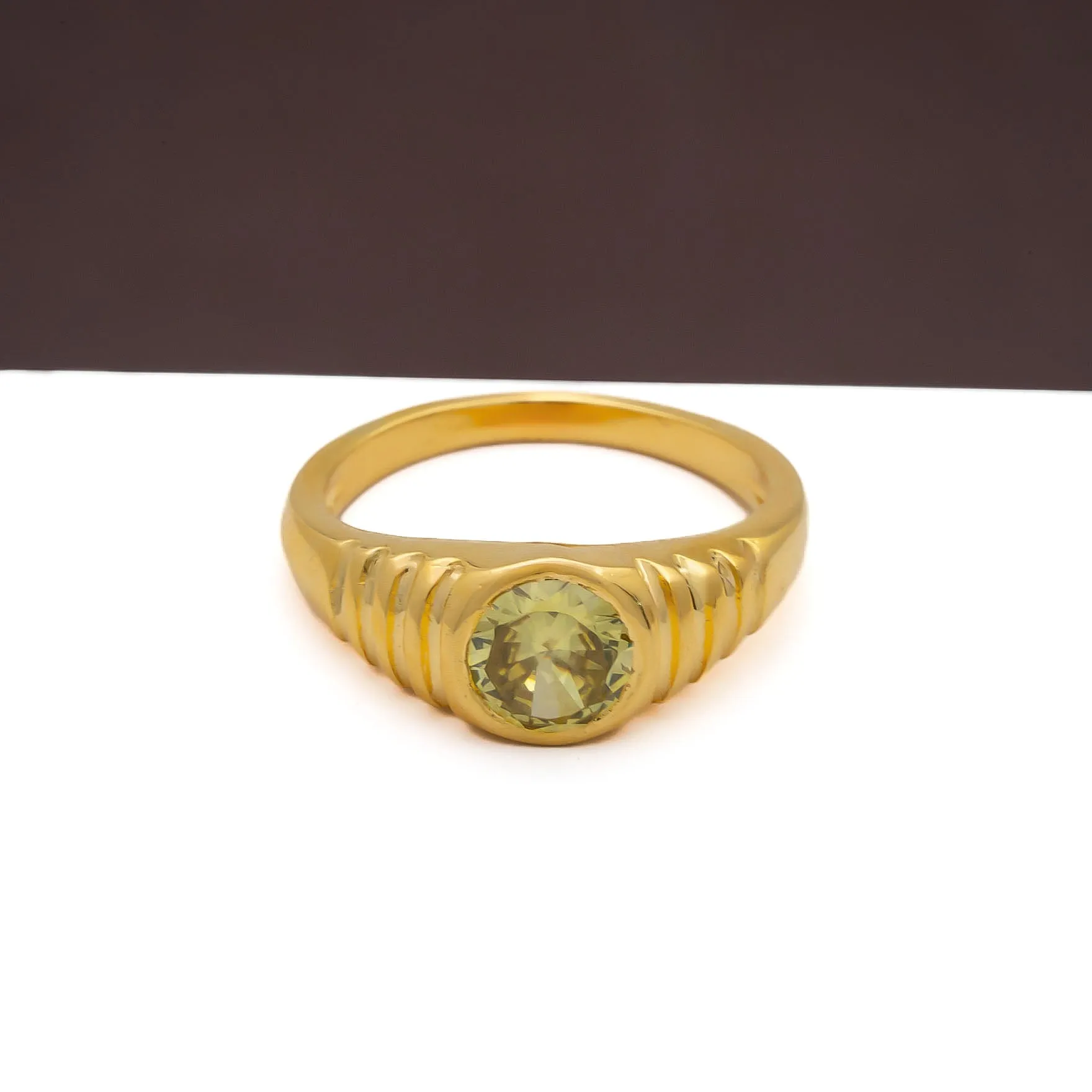GOLDEN STONE RING PSR8Y-081
