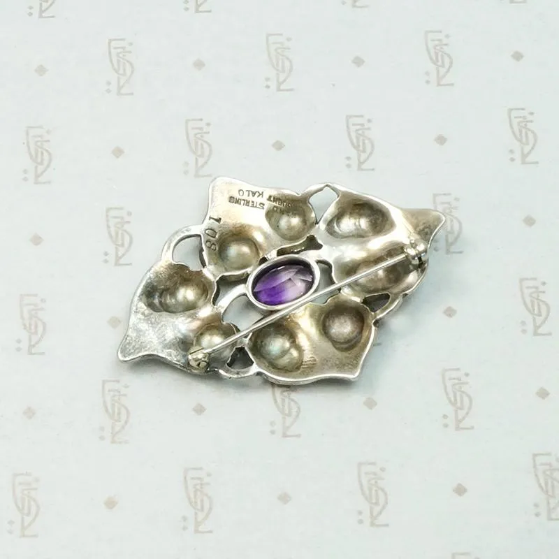 Kalo Brooch with Amethyst