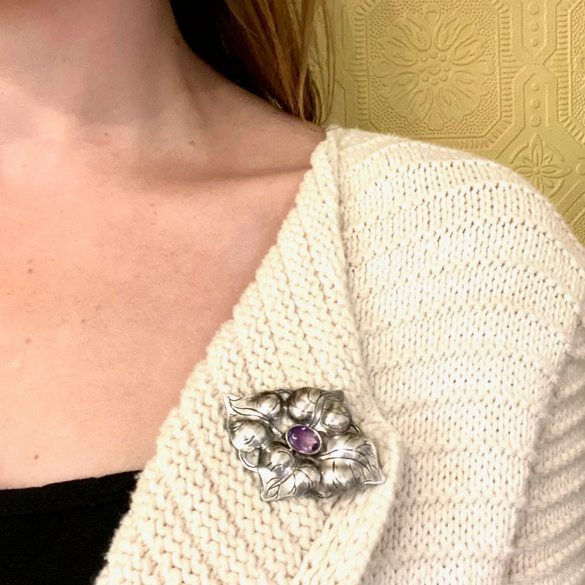 Kalo Brooch with Amethyst