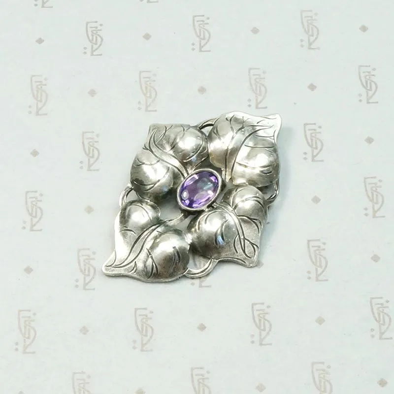 Kalo Brooch with Amethyst