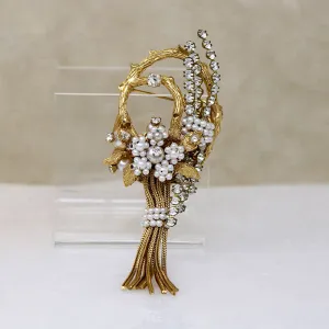 Lively Corsage Brooch Signed Hattie Carnegie