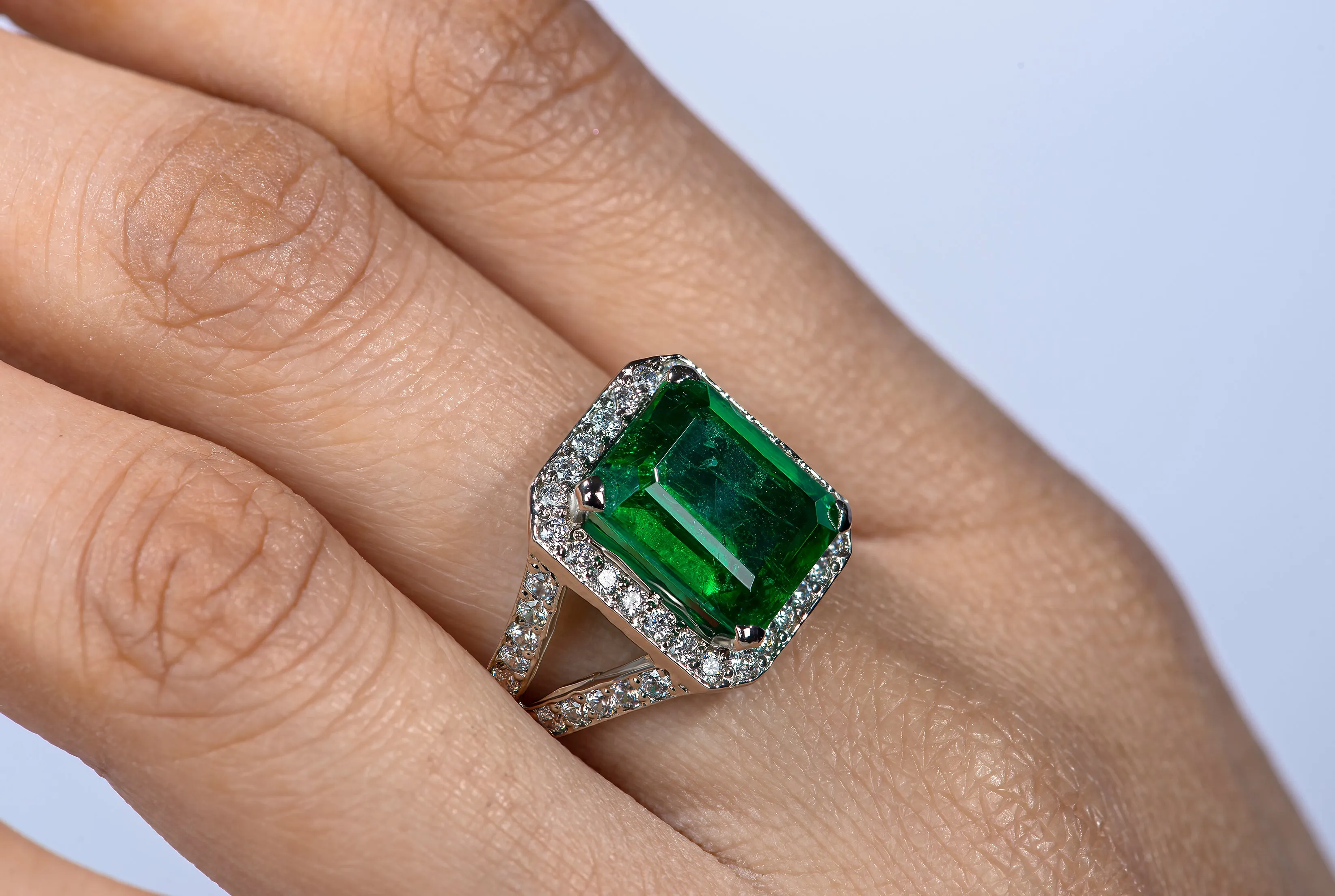 MYSTICAL GREEN RING