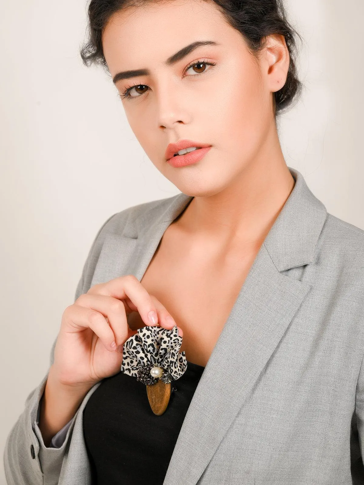 Odette Women Brown Wood Brooch