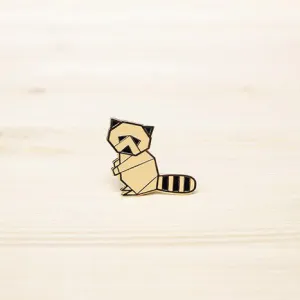 Origami Pin ?C Raccoon