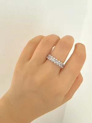 Oval Eternity Ring in 925 Sterling Silver