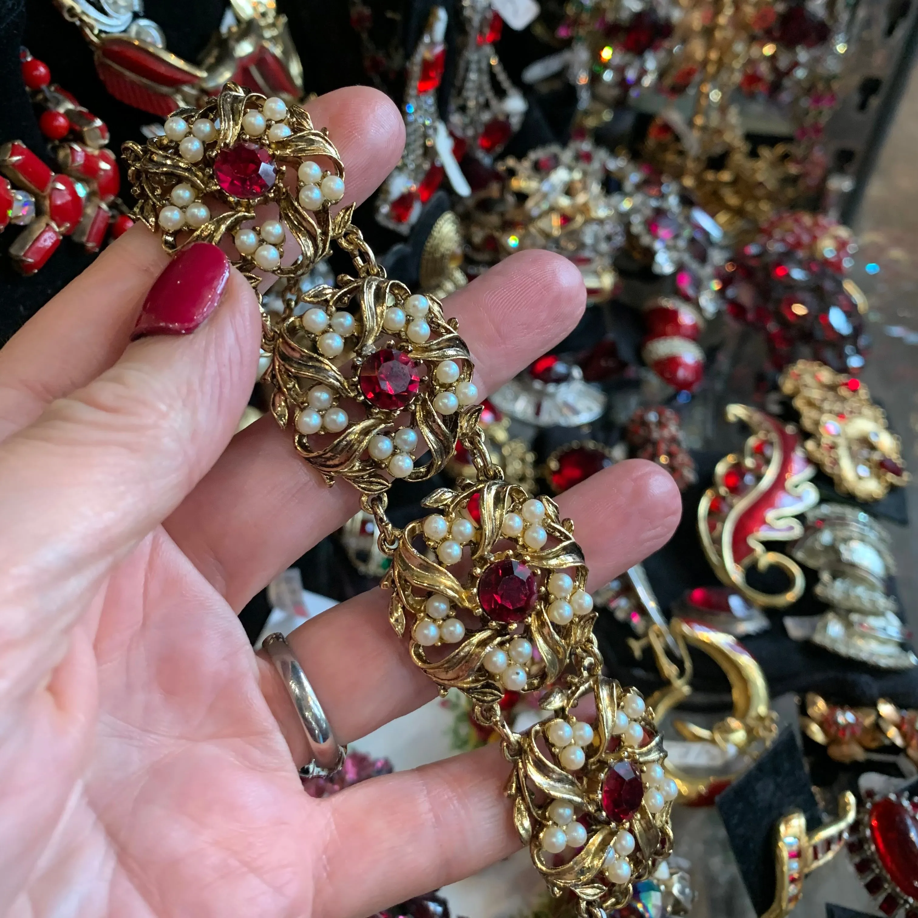 Red Floral Swirl Pearl Gold Vintage Bracelet