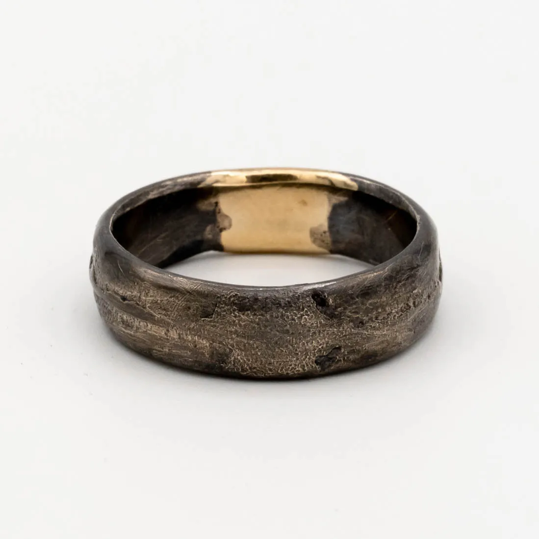 Relic Black & Gold Band