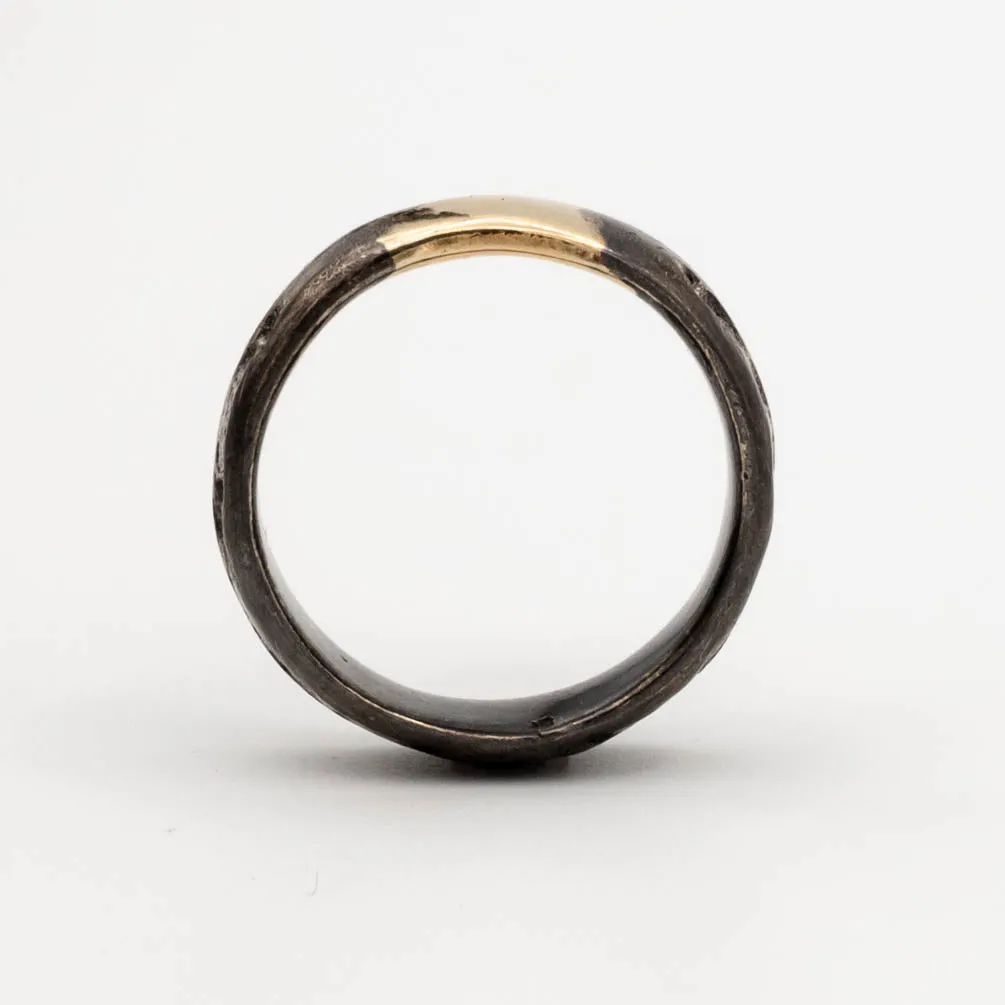Relic Black & Gold Band