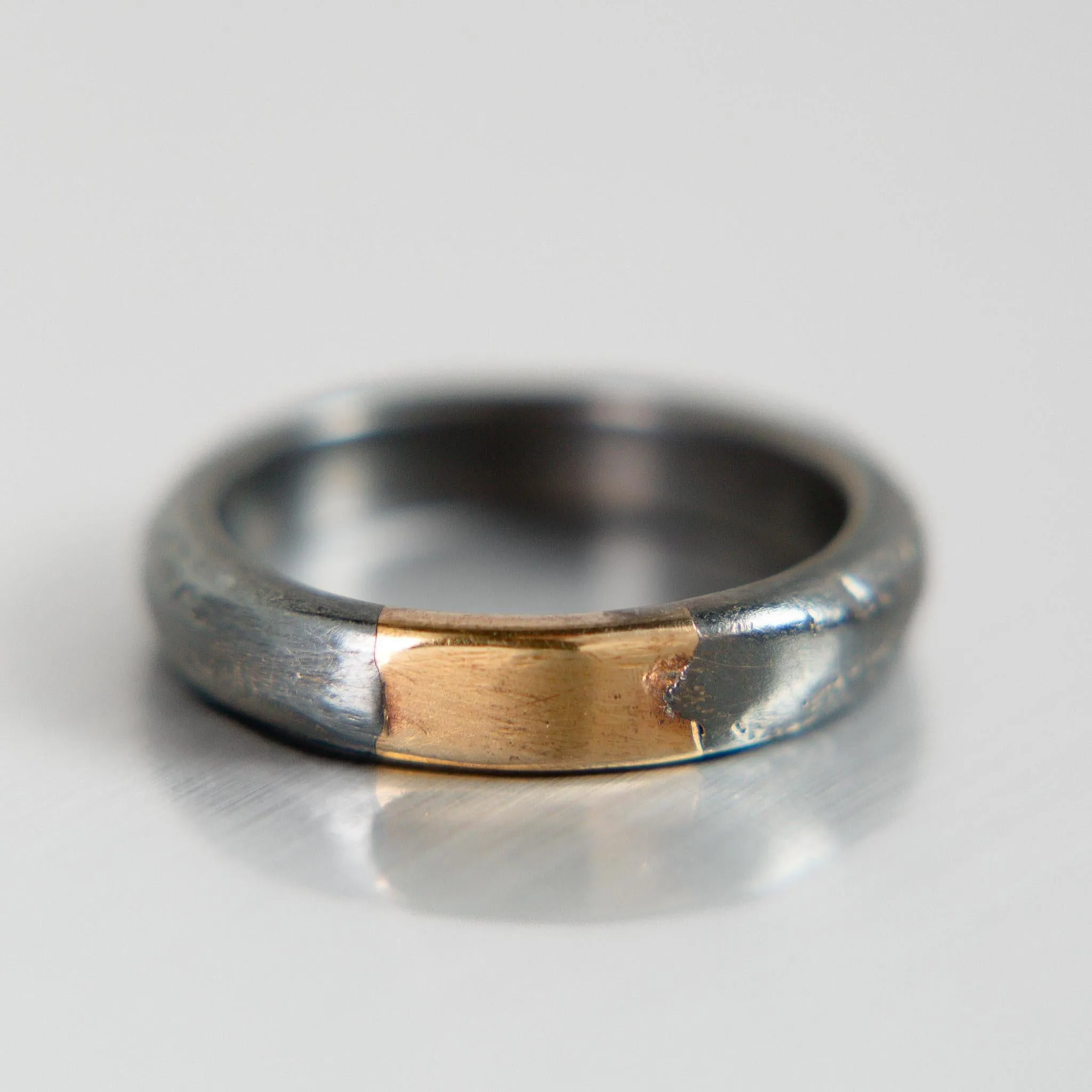 Relic Black & Gold Band