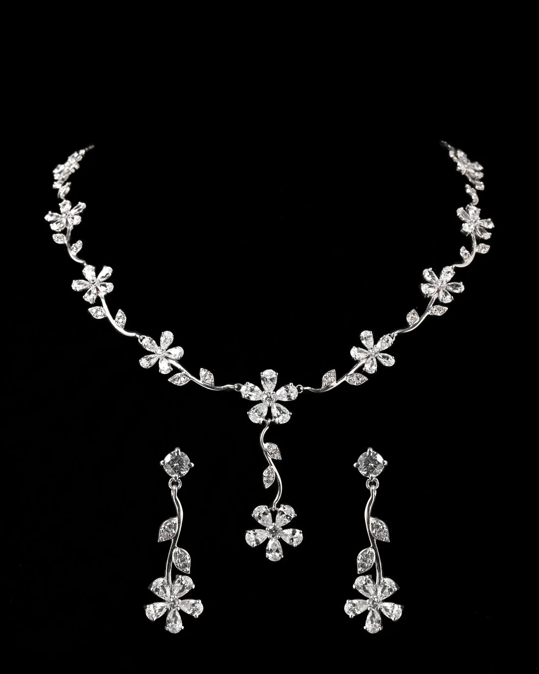 Silver Flower Necklace Jewellery Set