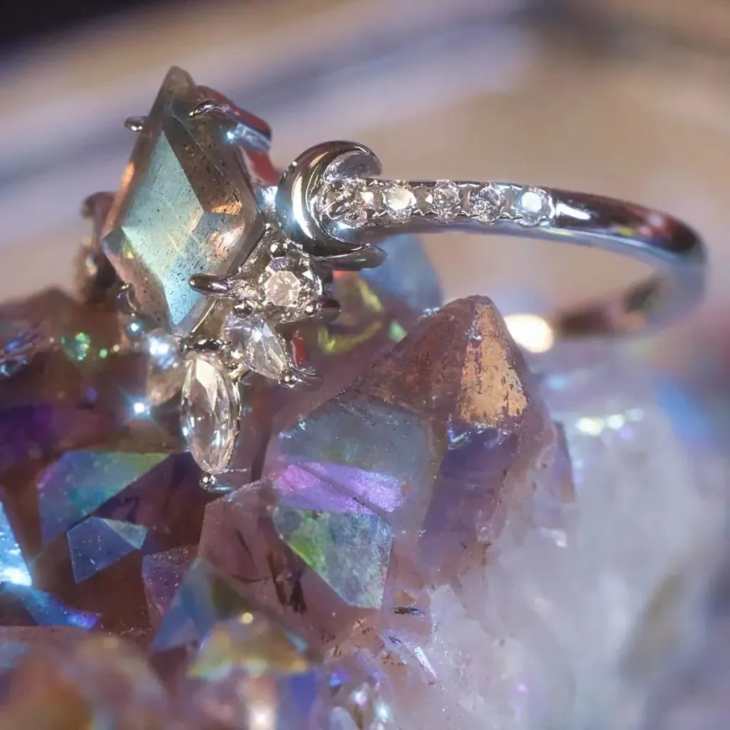Veronica Ice Ring