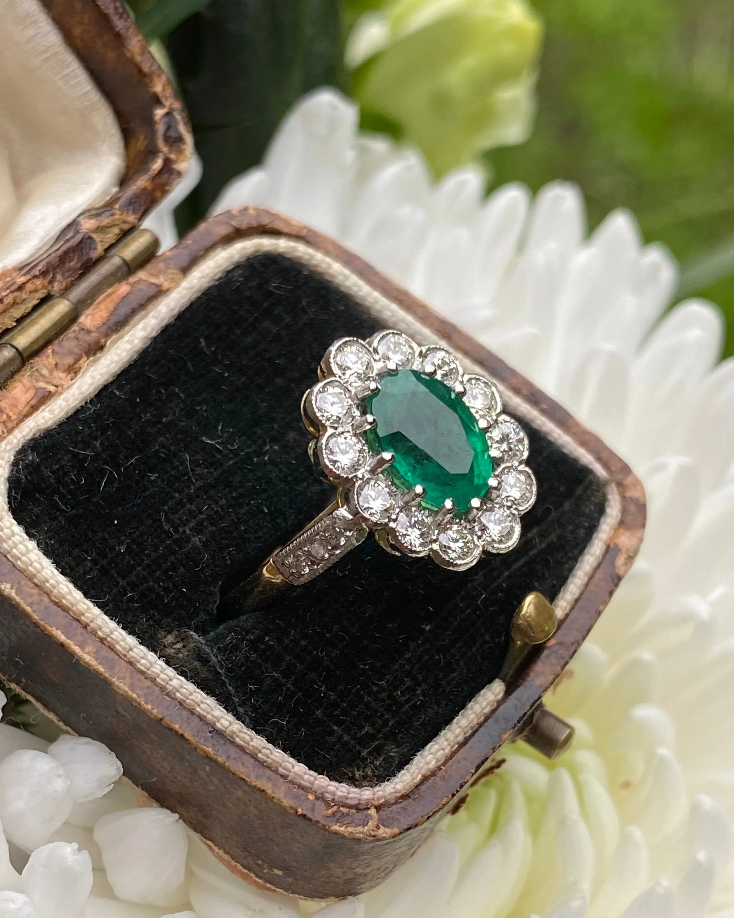 Victorian Style Emerald and Diamond Cluster Ring 18ct Yellow Gold 0.90ct   2.02ct