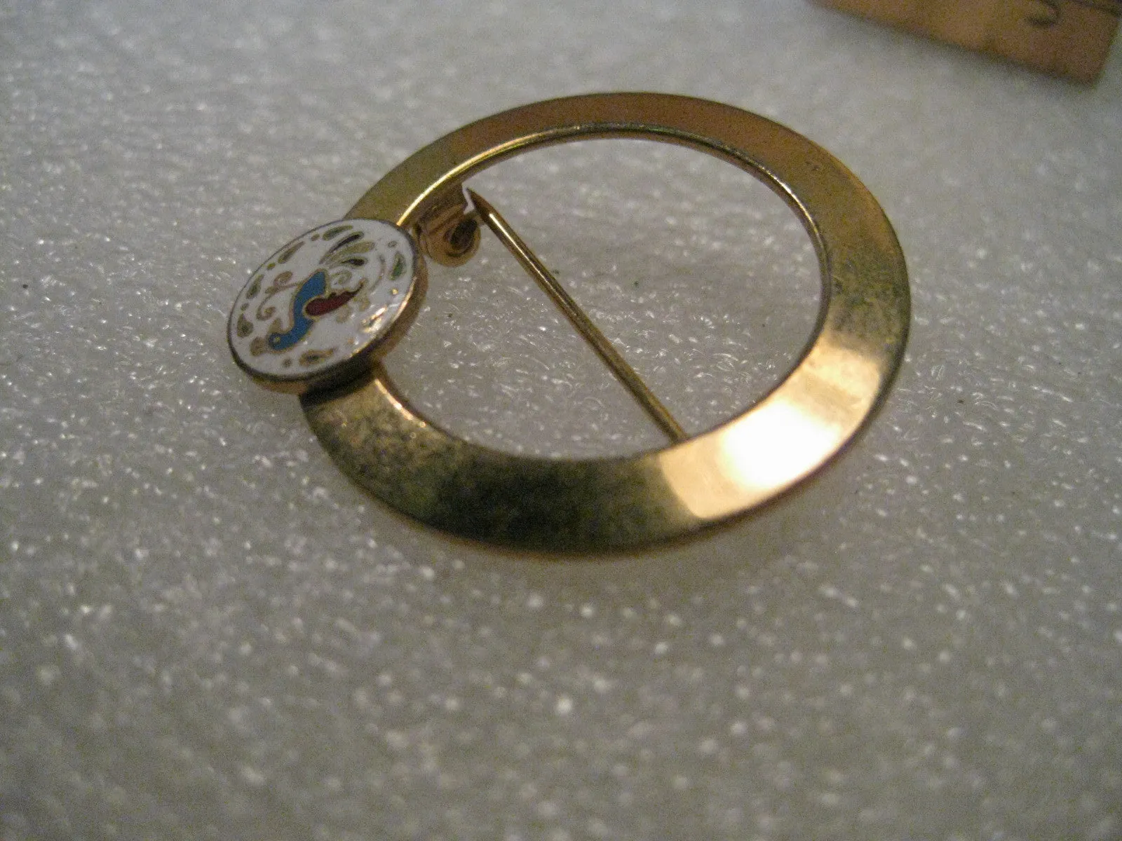 Vintage Brooch, Cloisonne Distelfink Circle Brooch, Open Center, Gold tone, 1960s.