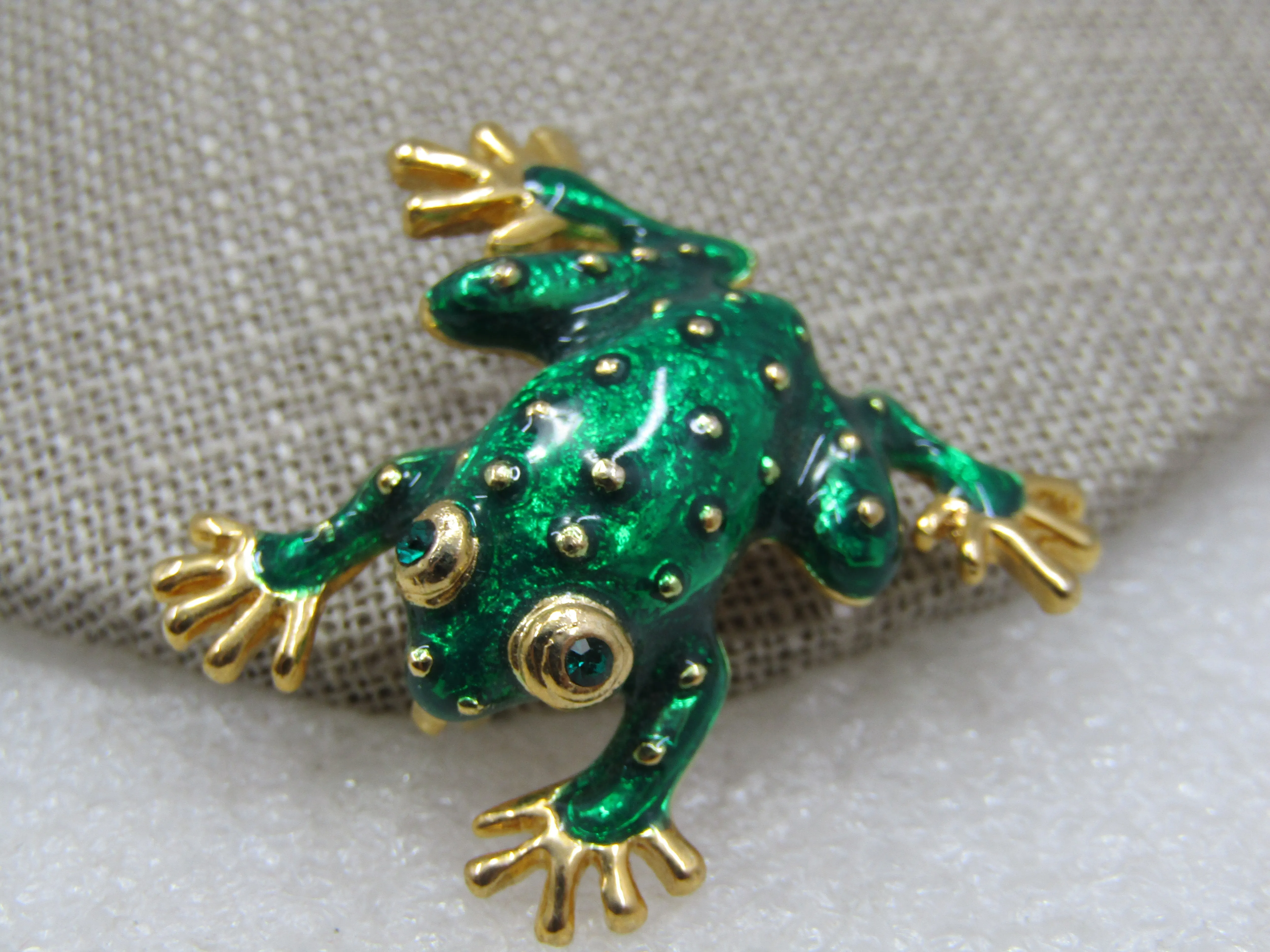 Vintage Enameled  Green Frog Brooch, Rhinestone Eyes. 1.25" tall and 1.5"
